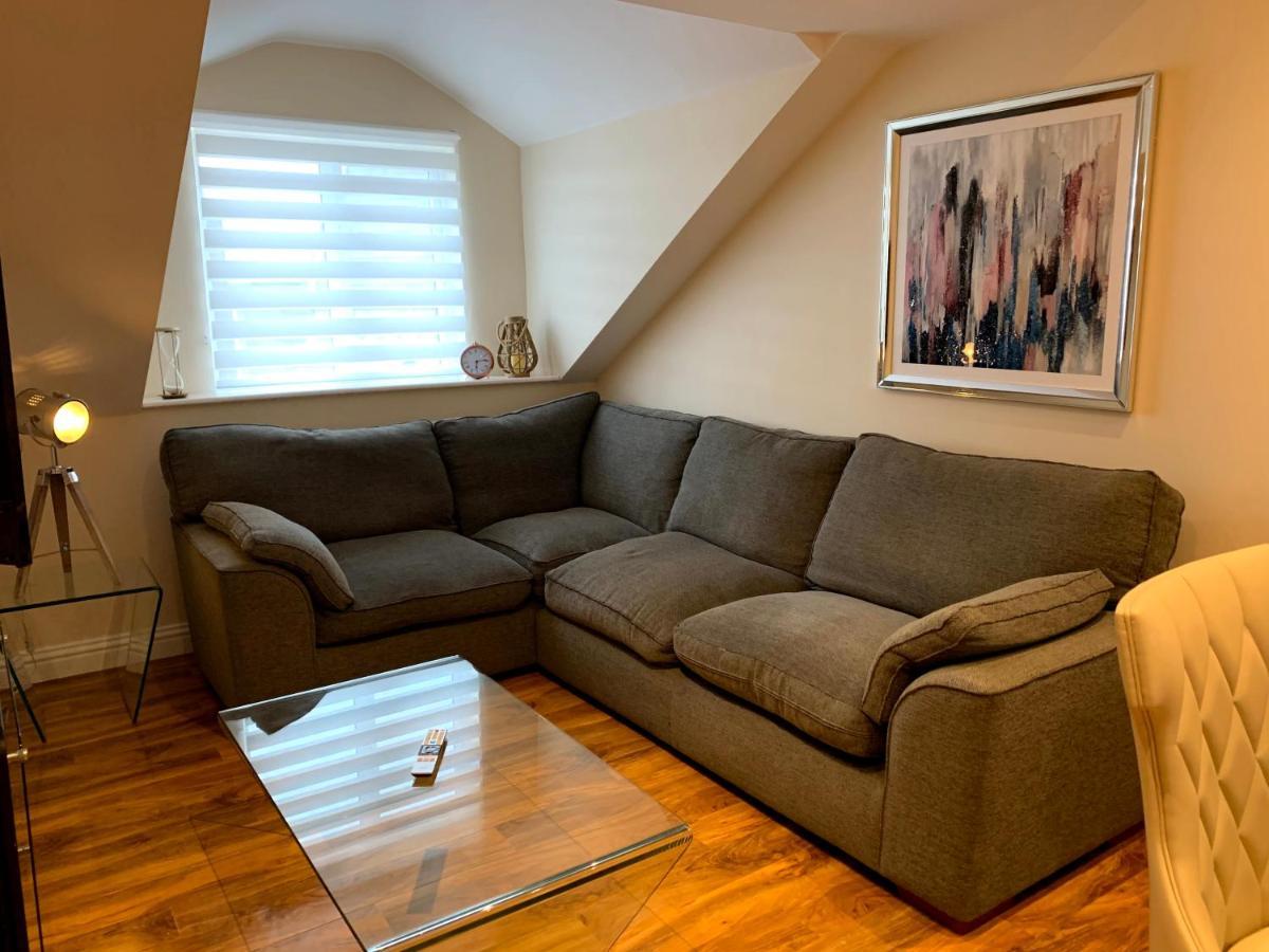 Apartment 5 - Two Bedroom Luxury Apartment Close To Town, Mainline Rail & Theatre Stylish And Comfortable Darlington  Eksteriør billede